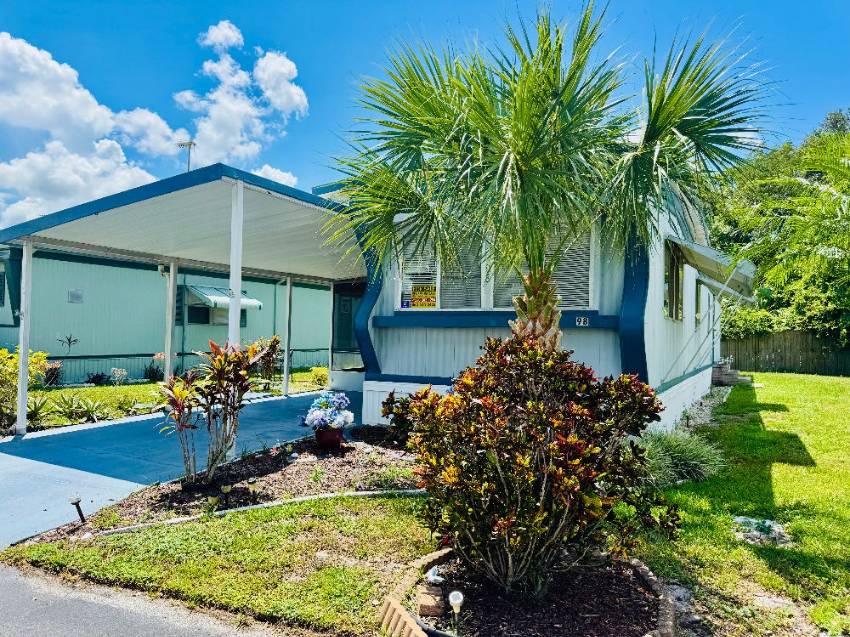 98 Lake Charlotte Dr. West a Winter Haven, FL Mobile or Manufactured Home for Sale